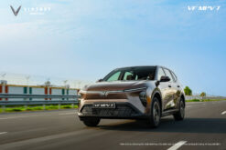 XE VINFAST VF MPV7